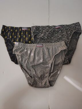 Retro Style Men's Low Rise Briefs - Gray  Printed Assorted - 3 Pack - Size 32-34